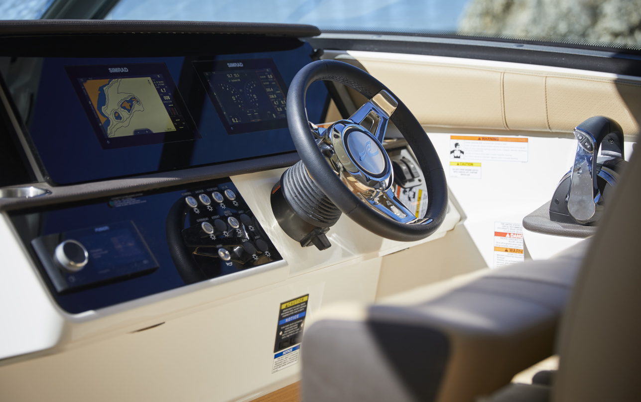 Катер Sea Ray  Sundancer 320 фото 1.13