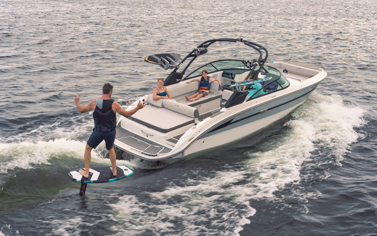Катер Sea Ray SDX 270 Surf фото 1.1
