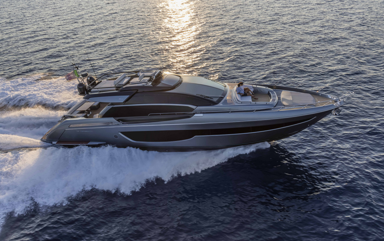 Яхта Riva 76' Perseo Super фото 1.10