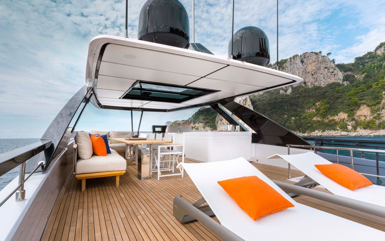 Яхта Ferretti Yachts 860 фото 2.11