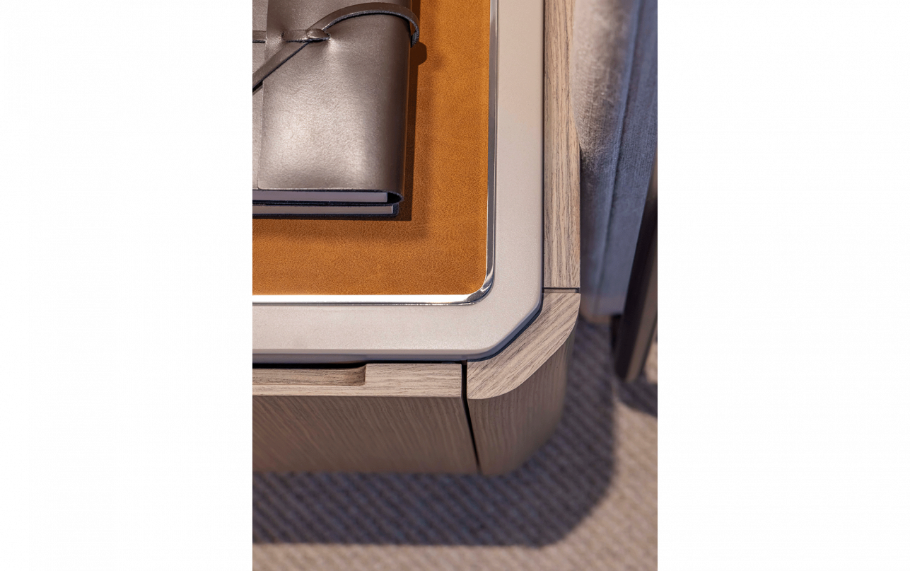 Яхта Ferretti Yachts INFYNITO 90 фото 2.35