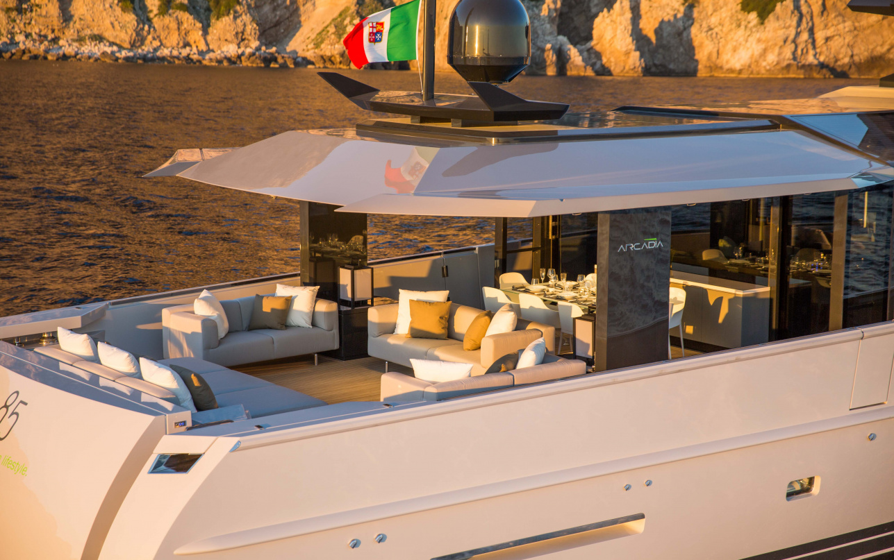 Яхта Arcadia Yachts A85 фото 1.6