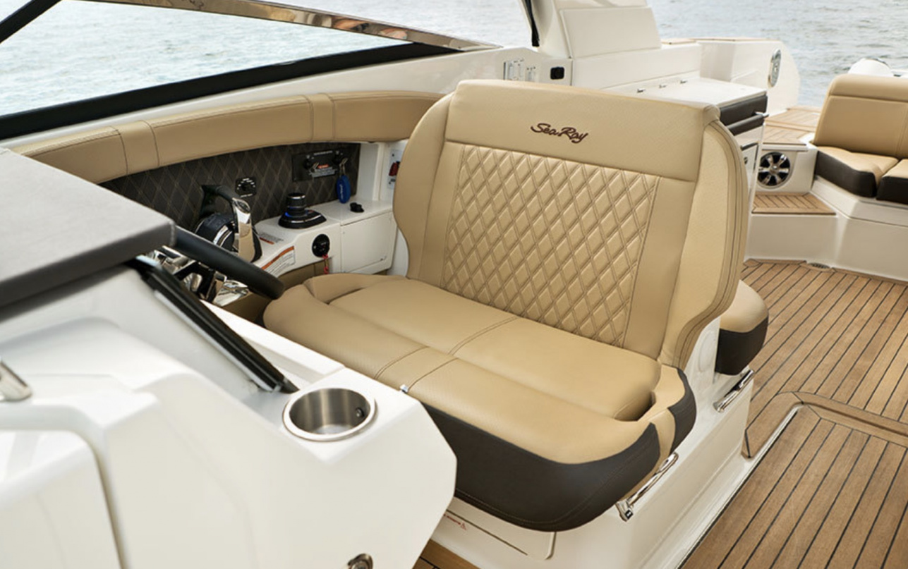 Катер Sea Ray SLX 350 OB (Outboard) фото 1.2