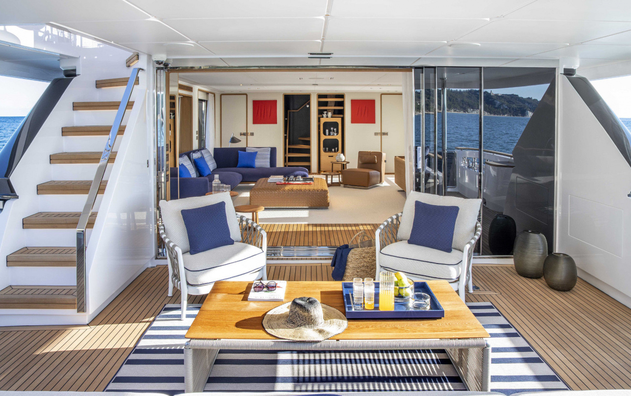 Яхта Custom Line Navetta 30 фото 2.16