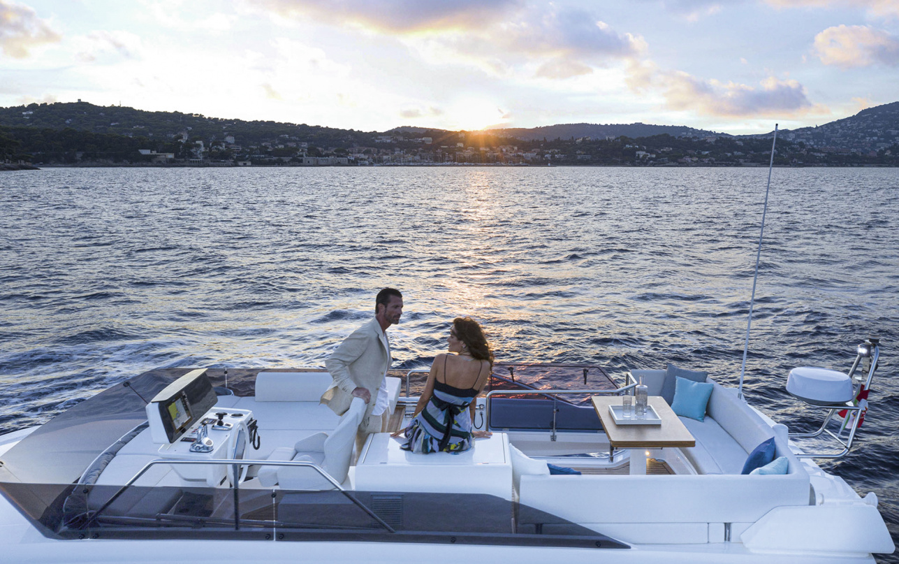 Яхта Ferretti Yachts 500 фото 1.9