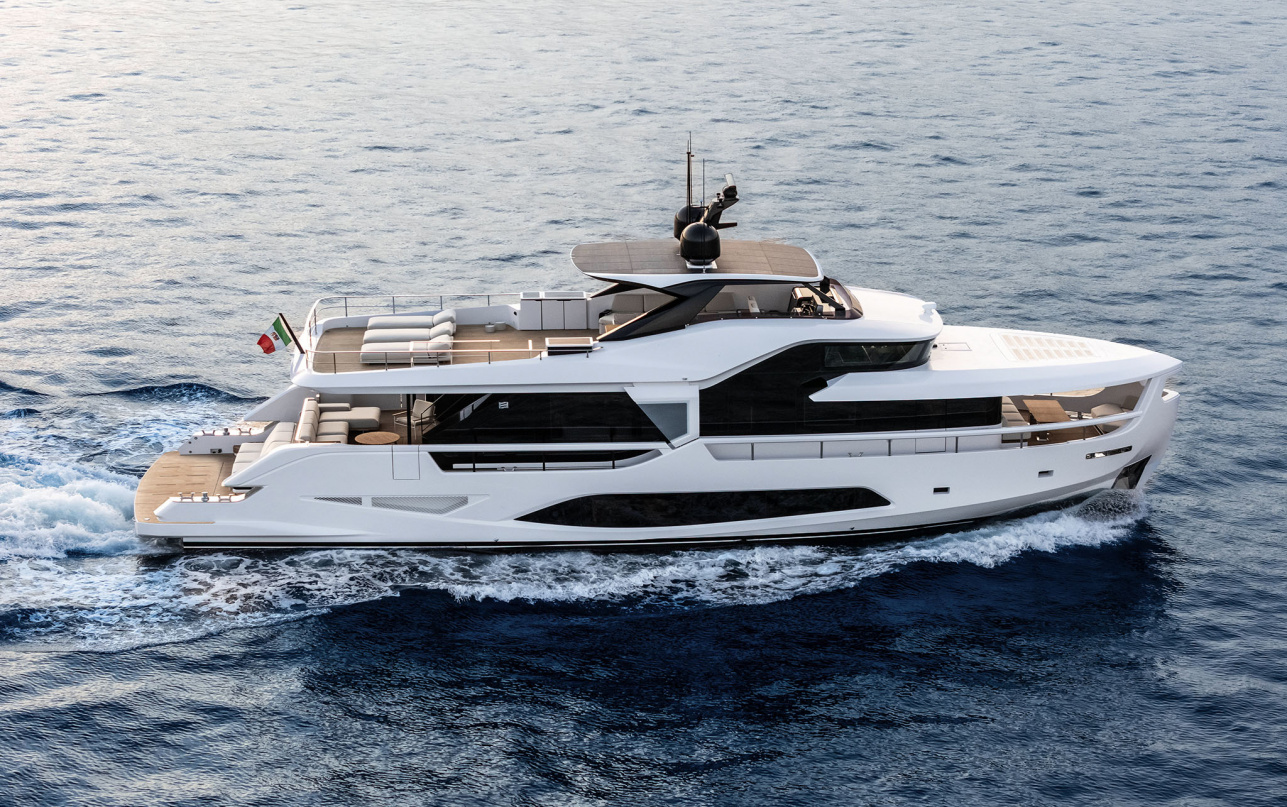 Яхта Ferretti Yachts INFYNITO 80 фото 1.17