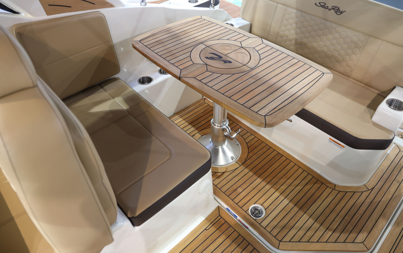 Катер Sea Ray  Sundancer 265 фото 1.5