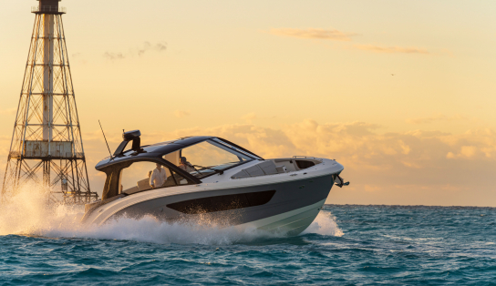 Катер Sea Ray  SUNDANCER 370 OB