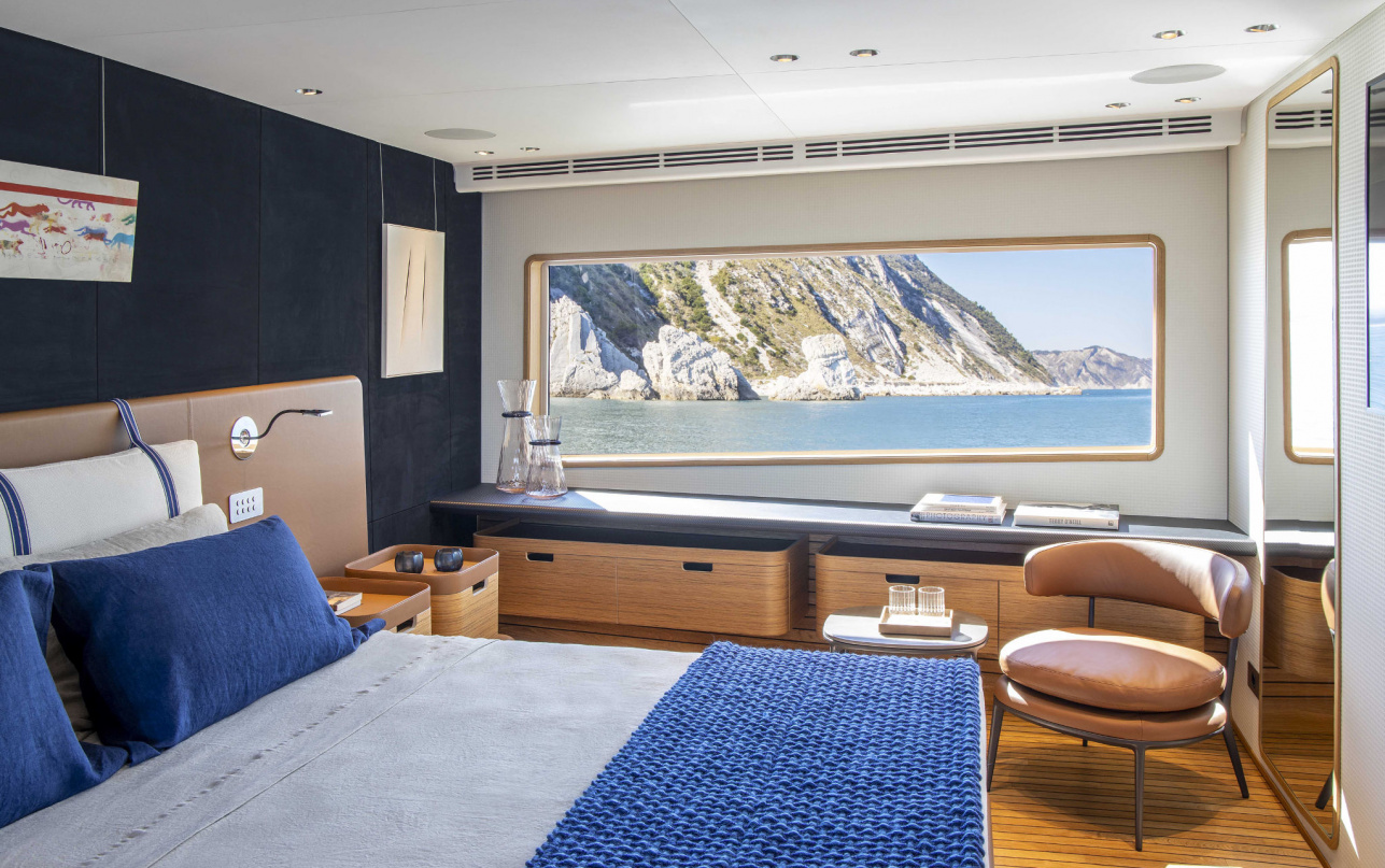Яхта Custom Line Navetta 30 фото 2.3