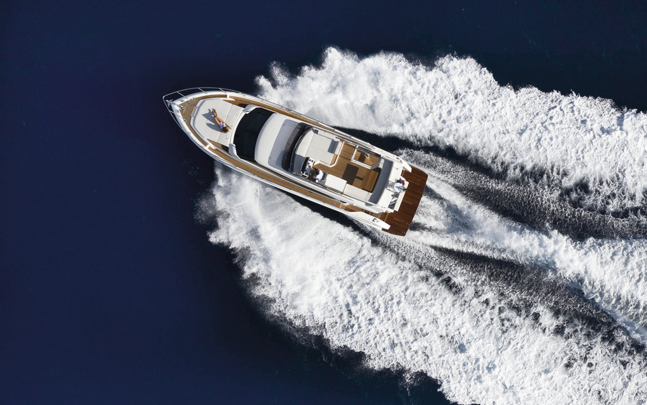 Яхта Ferretti Yachts 500 фото 1.10