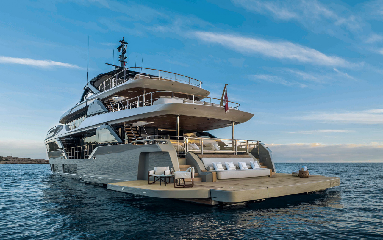 Яхта Custom Line Navetta 38 фото 2.1