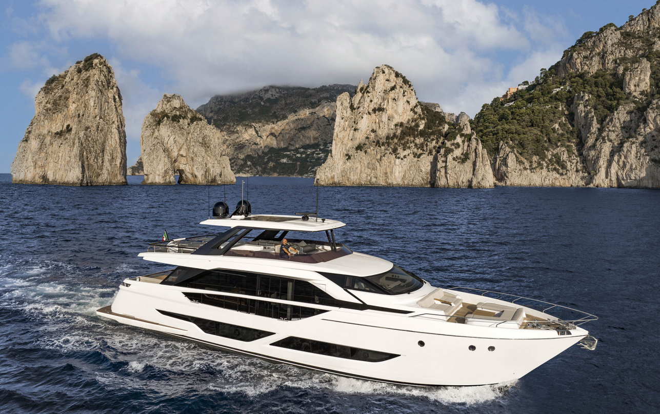 Яхта Ferretti Yachts 860 фото 1.1