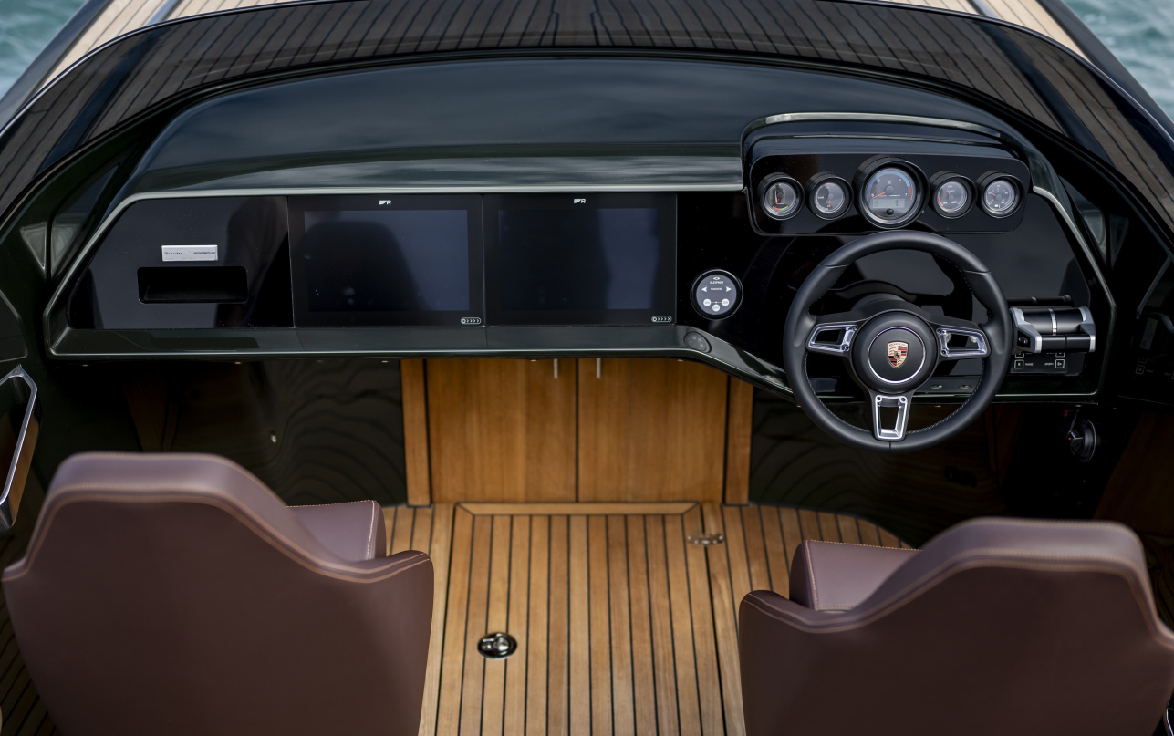 Катер Frauscher x Porsche 850 Fantom фото 2.27