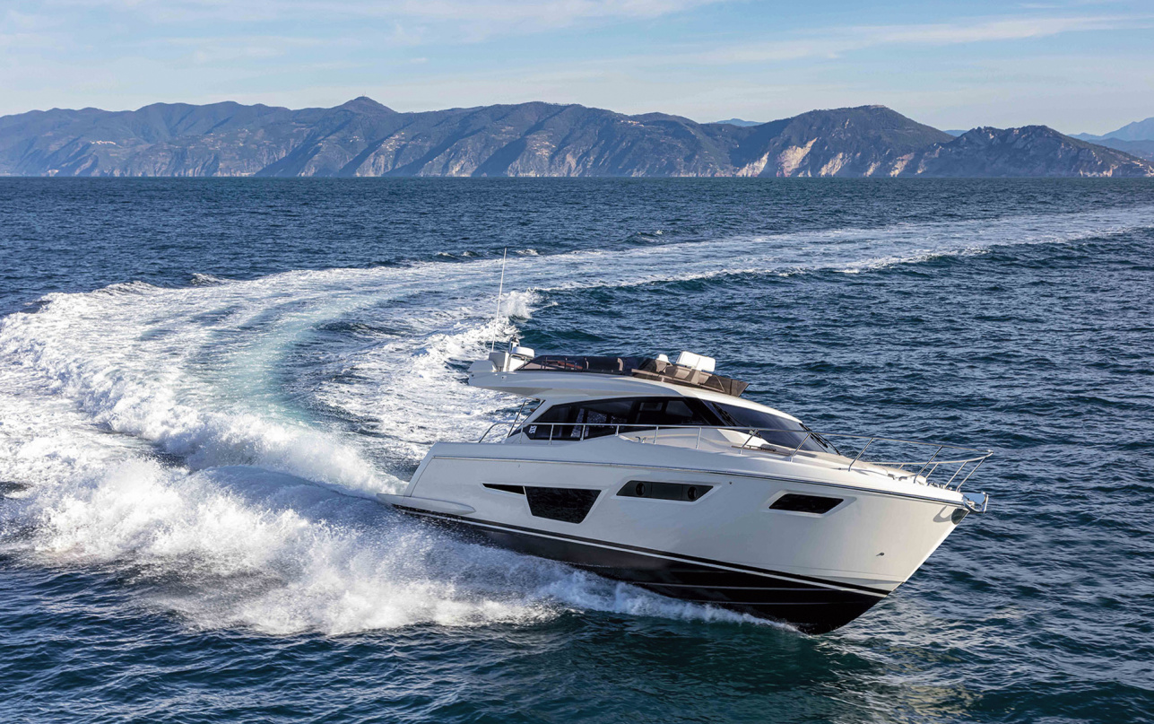 Яхта Ferretti Yachts 500 фото 1.11