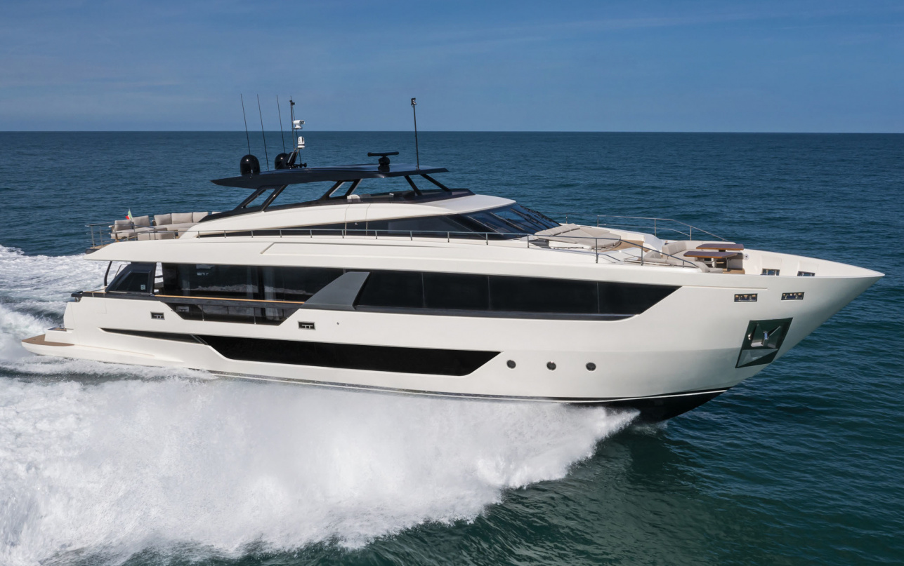 Яхта Ferretti Yachts 1000 фото 1.30