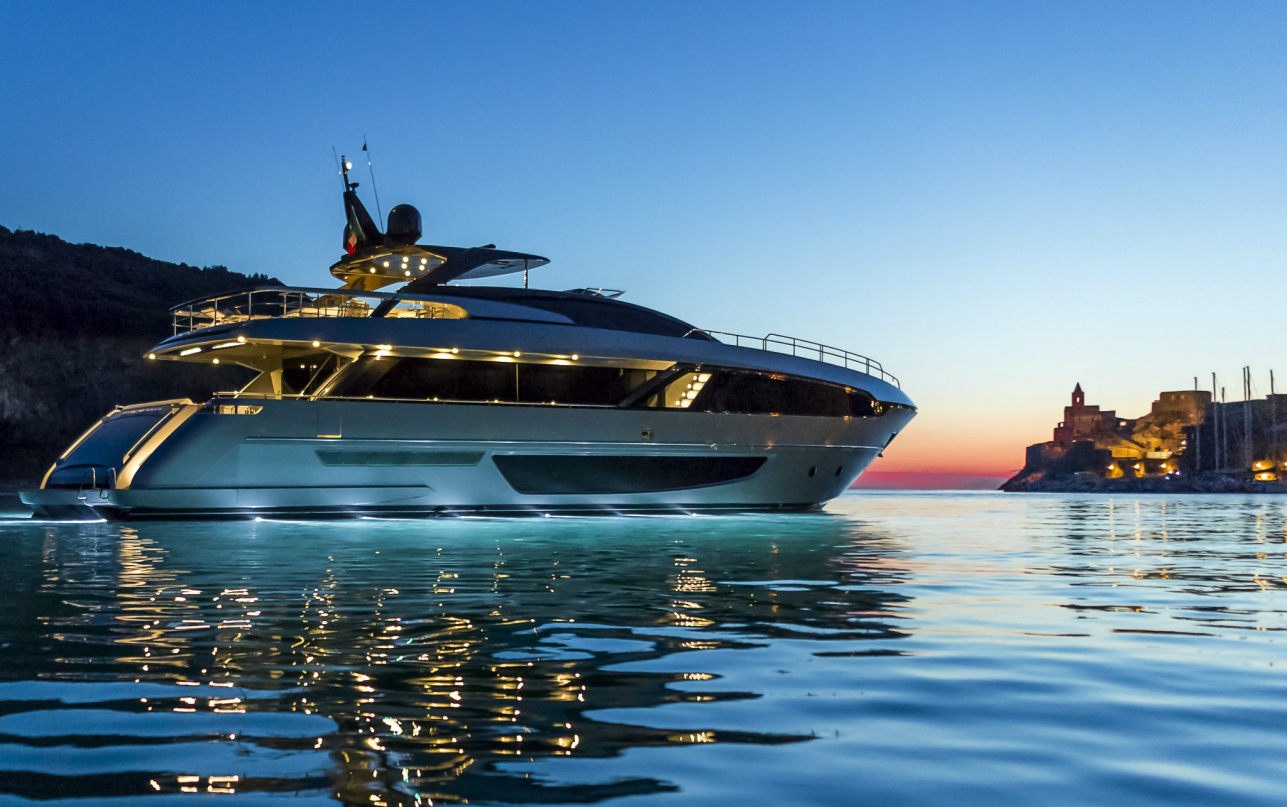 Яхта Riva 102' Corsaro Super фото 1.8