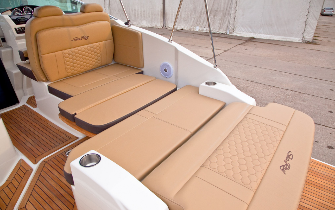 Катер Sea Ray  Sundancer 265/134 фото 1.9