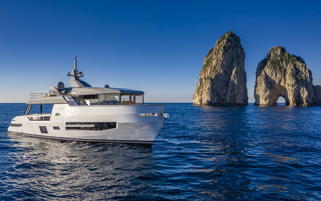 Яхта Arcadia Yachts Sherpa 80 фото 1.3