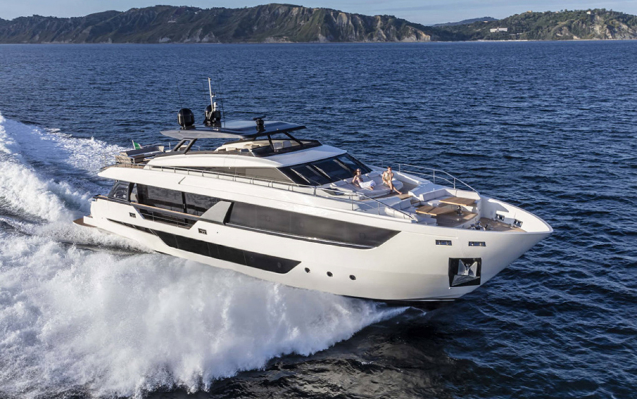 Яхта Ferretti Yachts 1000 фото 1.29