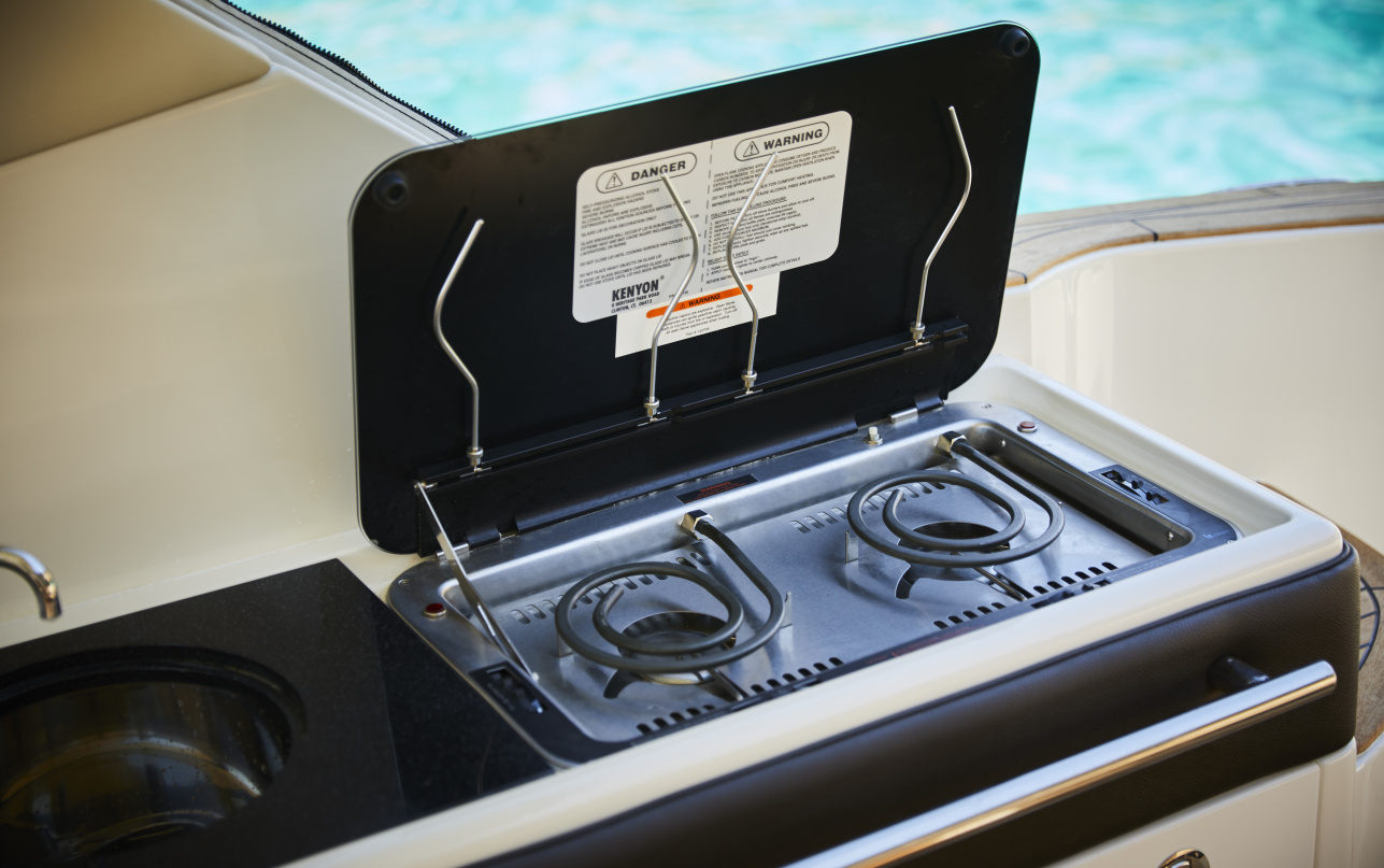 Катер Sea Ray  Sundancer 320 фото 1.9