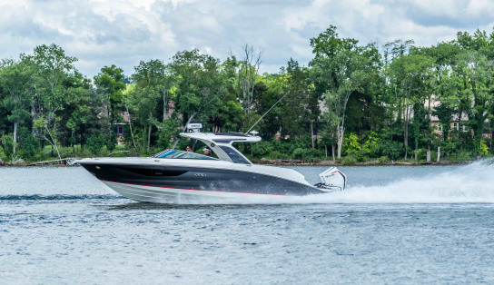 Катер Sea Ray SLX 350 OB (Outboard)