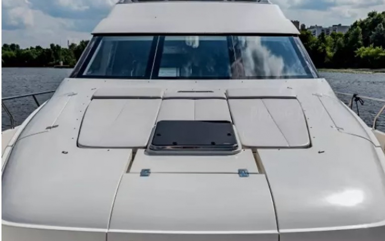 Яхта MARQUIS 690 фото 1.6