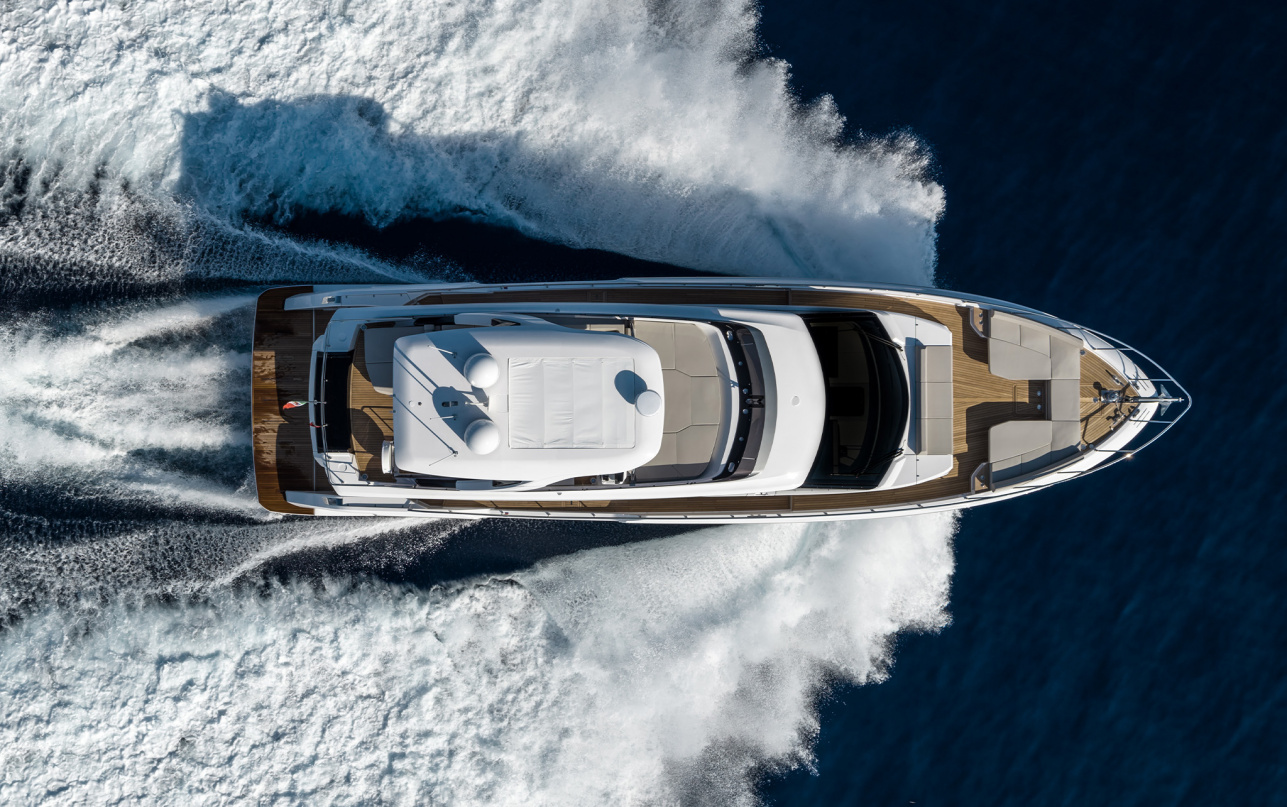 Яхта Ferretti Yachts 670 фото 1.6
