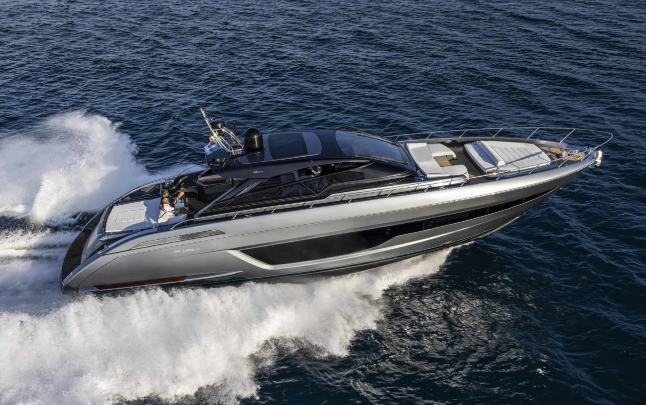 Яхта Riva 68' Diable фото 1.10