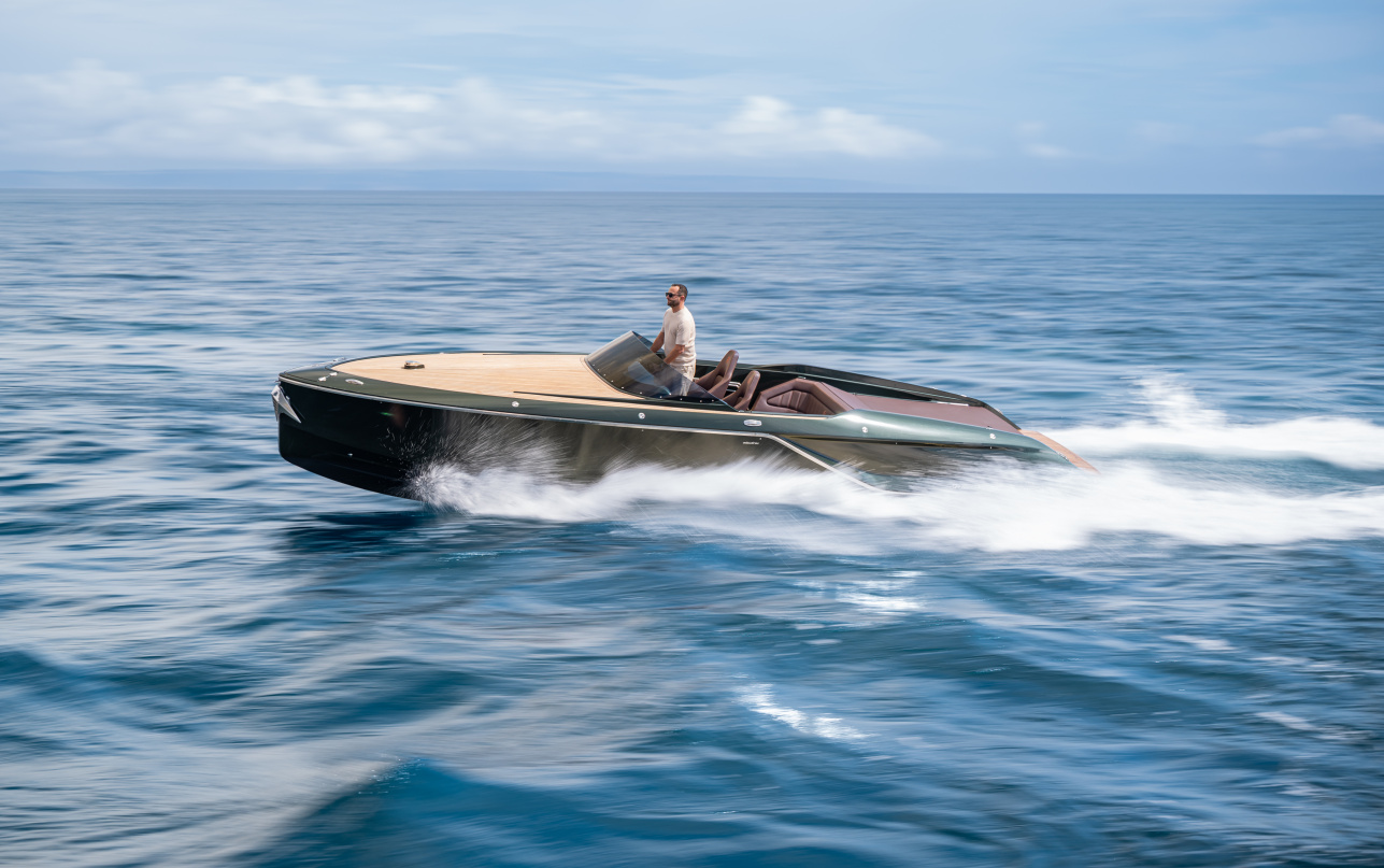 Катер Frauscher x Porsche 850 Fantom фото 2.18