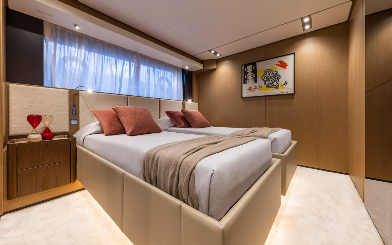 Яхта Ferretti Yachts 1000 фото 2.31